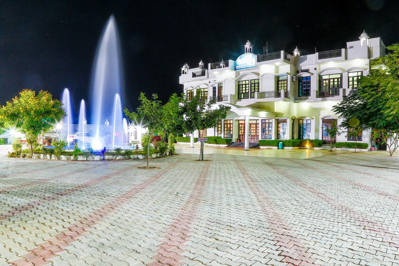 Gulmohar Sariska Resort Bairāt Kültér fotó